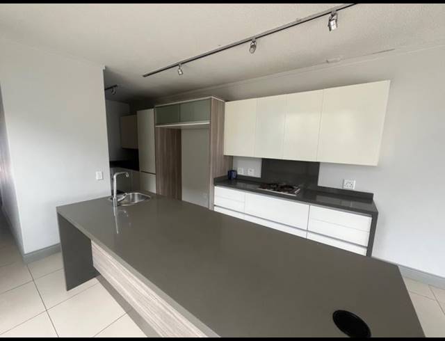 4 BEDROOM TOWNHOUSE FOR SALE IN WATERKLOOF RIDGE
